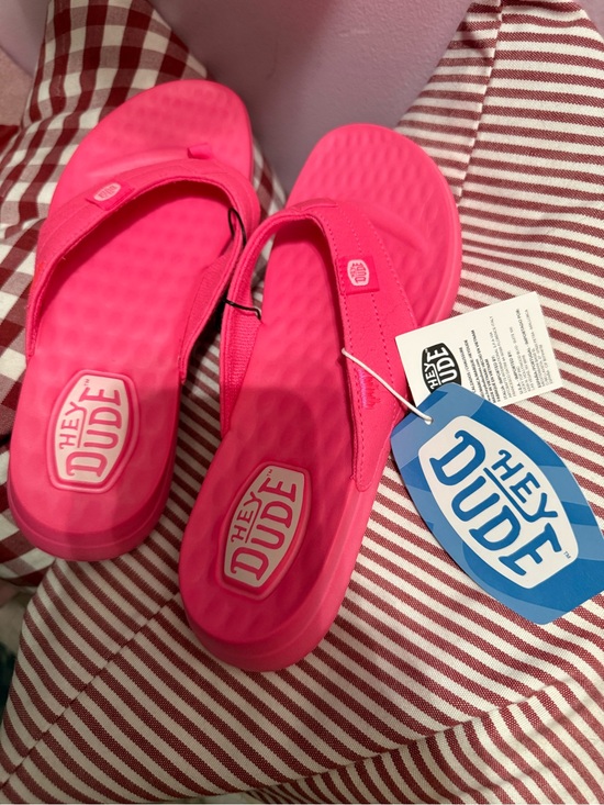 Hey Dude Shoes - Hey Dude Pink Flip Flop Sandals Size 7